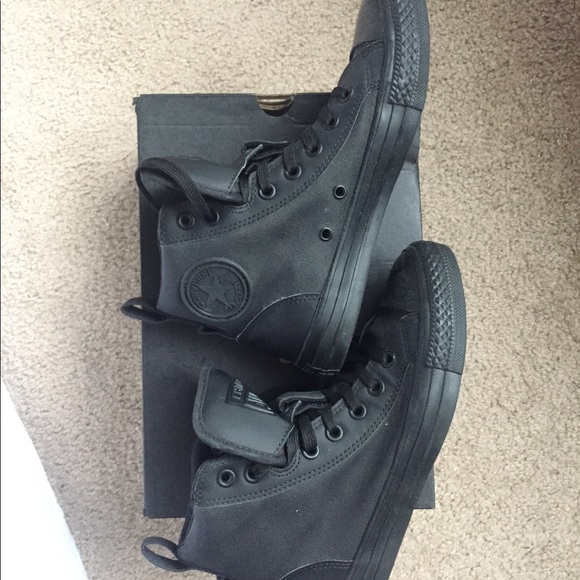 Converse Shoes - Picture 2 of 4